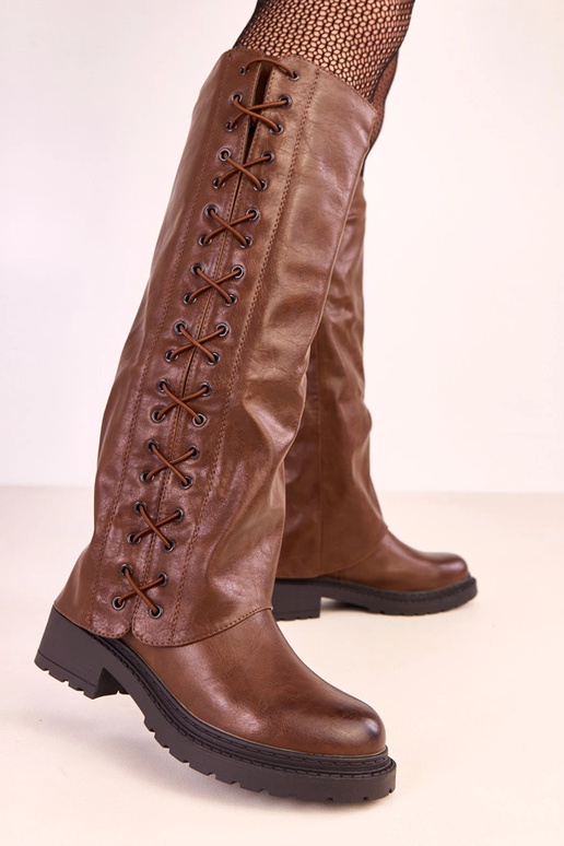 Stivali alti marroni con gambale... Stivali alti marroni con gambale...