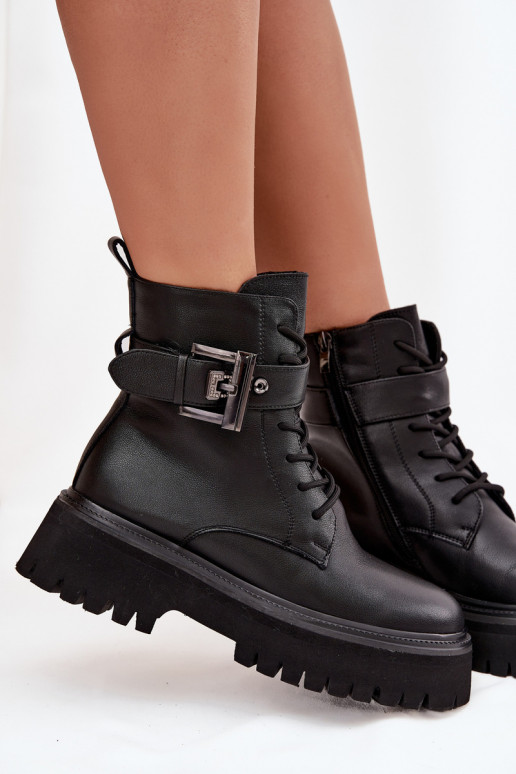 Pelle Stivaletti da lavoro Femminile riscaldamento decorare con fibbie D&A MK52-032 colore nero Pelle Stivaletti da lavoro Femminile riscaldamento decorare con fibbie D&A MK52-032 colore nero