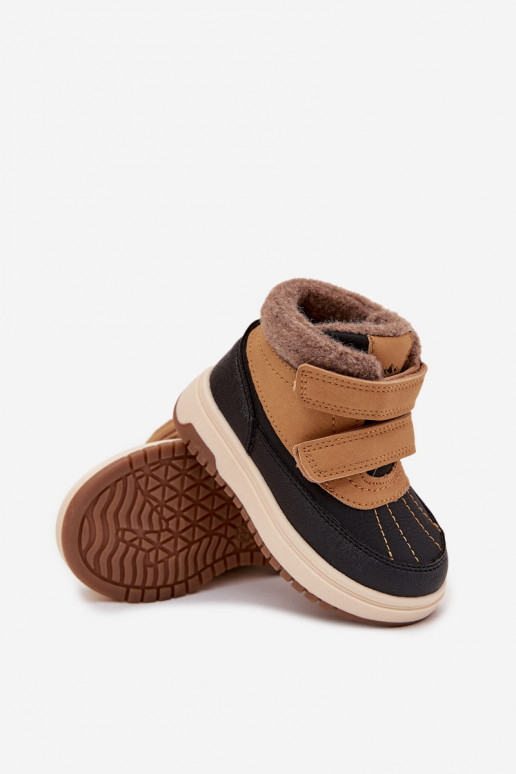 Stivali invernali Doposci per bambini con chiusure adesive colore marrone Darlene Stivali invernali Doposci per bambini con chiusure adesive colore marrone Darlene