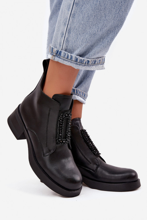 Pelle Stivali da donna Klocke con ornamenti D&A JC52-869 colore nero Pelle Stivali da donna Klocke con ornamenti D&A JC52-869 colore nero