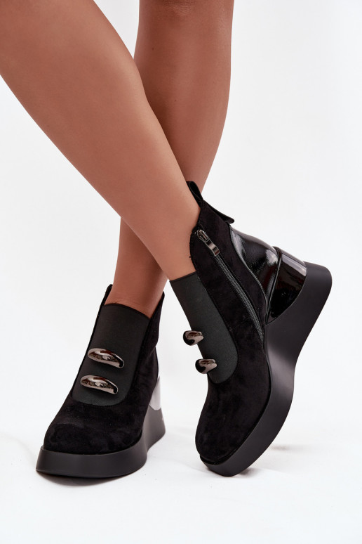 Stivali da donna Su un cuneo D&A MR52-106 colore nero Stivali da donna Su un cuneo D&A MR52-106 colore nero