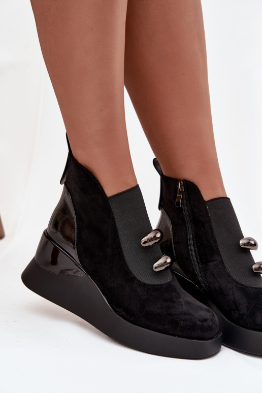 Stivali da donna Su un cuneo D&A MR52-106 colore nero Stivali da donna Su un cuneo D&A MR52-106 colore nero