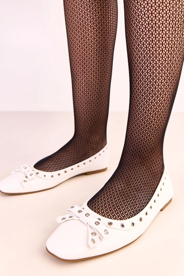 Ballerine bianche con fori decorativi e fiocchetto Baisa