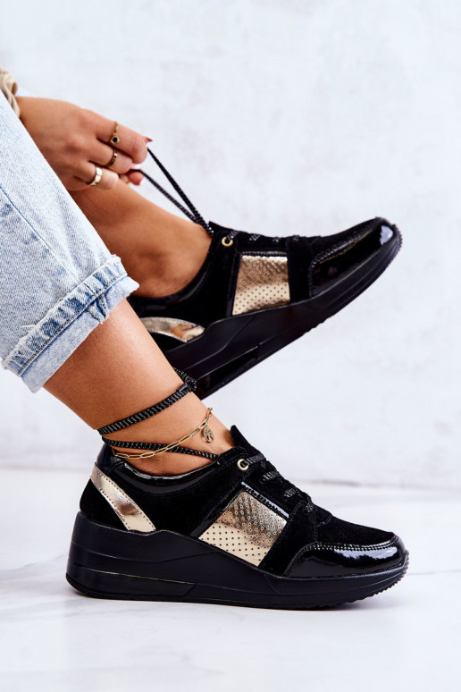 Femminile dalla pelle scamosciata scarpe da ginnastica Su un cuneo colore nero Larson