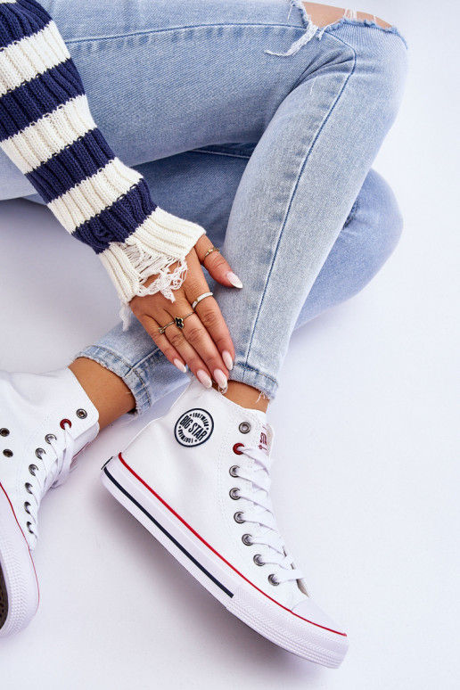 Femminile Elegantello classico scarpe per il tempo libero con suola Big Star T274026 Colore bianco