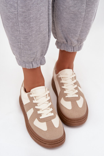 Scarpe modello sneakers Femminile con una piattaforma beige Dovina