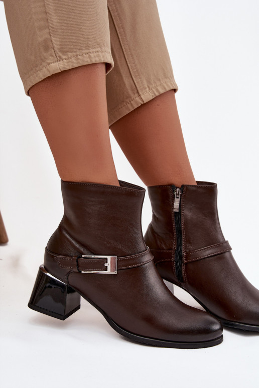 Pelle Stivali da donna con i tacchi con fibbie Zazoo 60562 CzekoladoAe