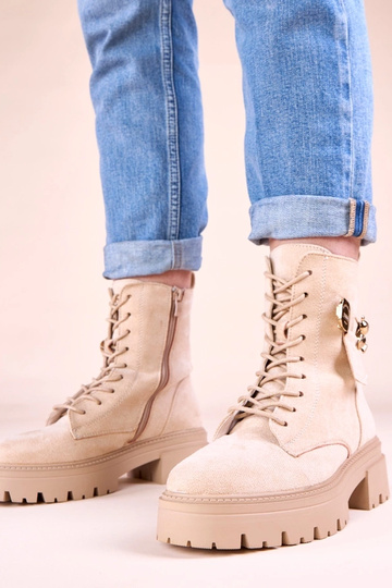 Stivali da donna beige con orsetto dorato Messey