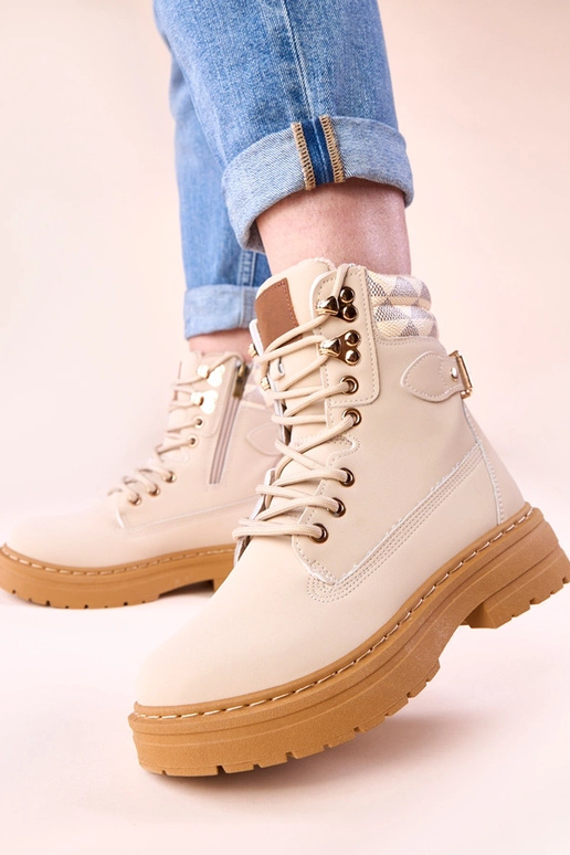 Stivali caldi beige in similpelle...