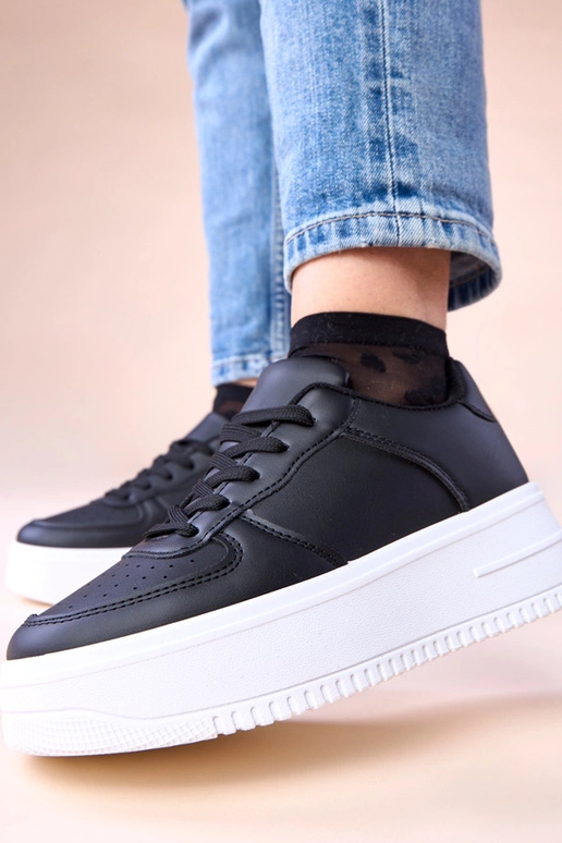 Scarpe sportive nere con piattaforma...