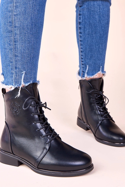 Stivaletti neri caldi con lacci Eladia