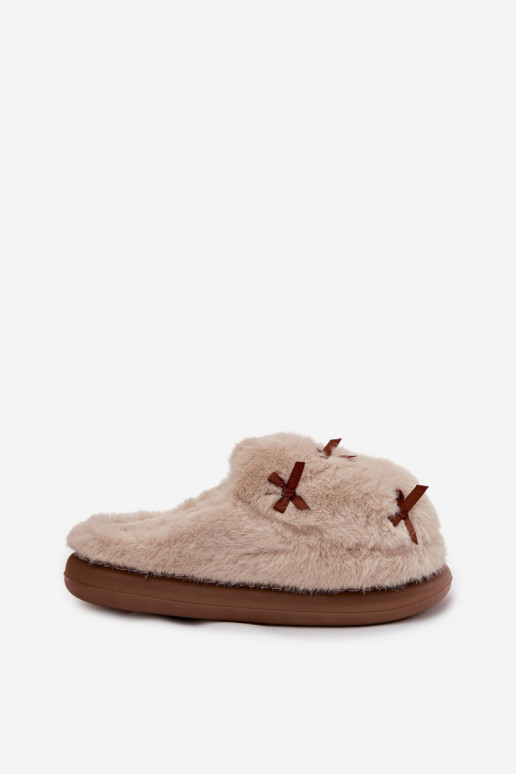 con una pelliccia Pantofole Femminile con nastri beige Saviera