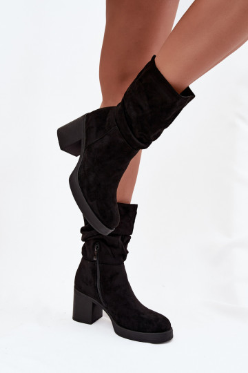 Stivaletti donna con balze e tacco, riscaldati, color nero "Amoria"