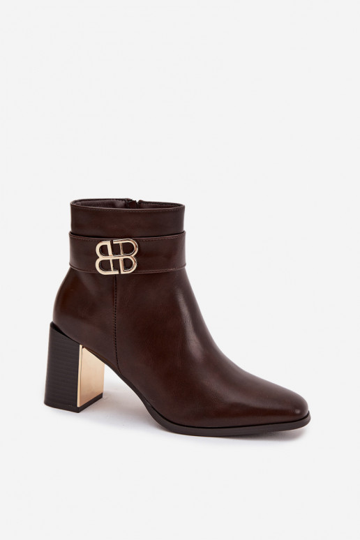 Stivali da donna con cinghie I colore doratom Detalem CzekoladoAe Galinne