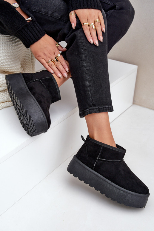 Femminile Stivali da neve con una piattaforma colore nero Ninala