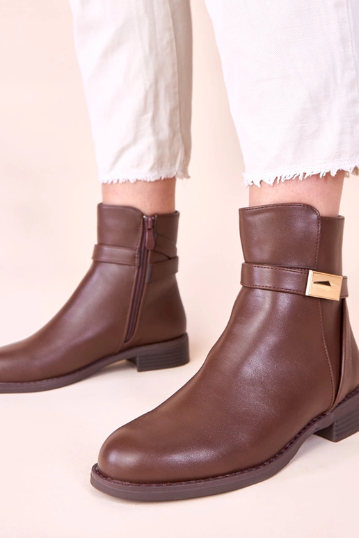 Stivaletti marroni classici con...