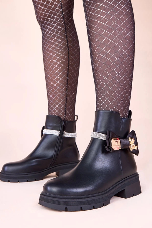 Stivaletti neri decorati con zirconi...