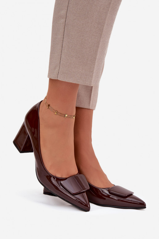 con effetto vernice Scarpe con i tacchi con ornamenti CzekoladoAe Isoline