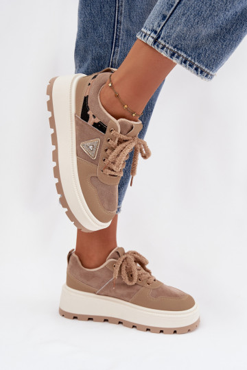 riscaldamento Scarpe modello sneakers Femminile con una piattaforma beige Florinda