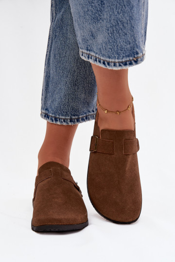 Pantofole Zoccoli Femminile i con una piattaforma con fibbie colore marrone Selio