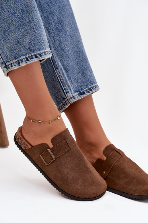 Pantofole Zoccoli Femminile i con una piattaforma con fibbie colore marrone Selio
