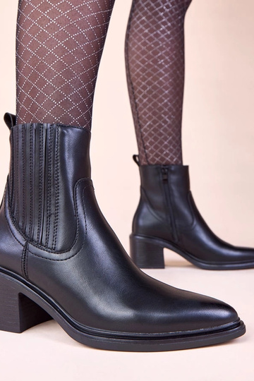 Stivaletti neri su tacco con elastico Sesie