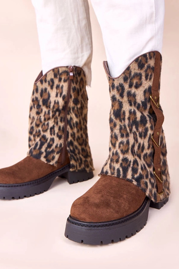 Stivaletti marroni con...