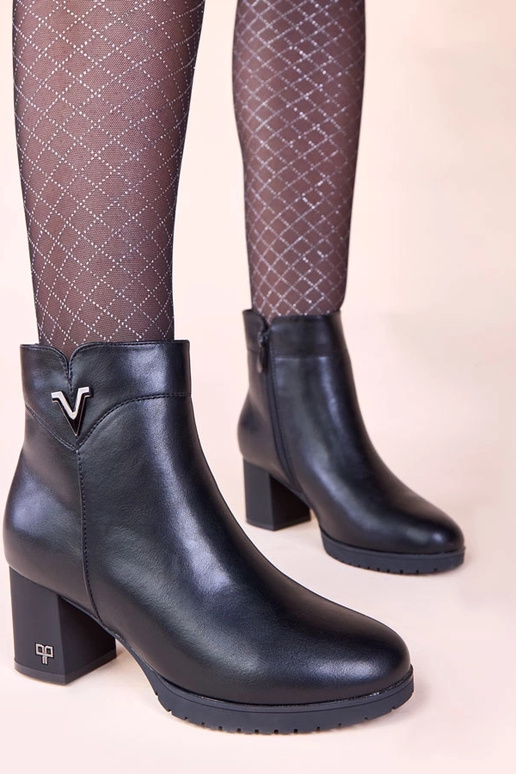 Stivaletti neri con tacco opaco Ardisa