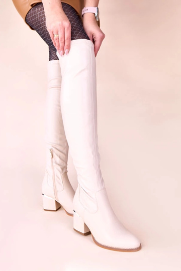 Stivali alti color sabbia... 2