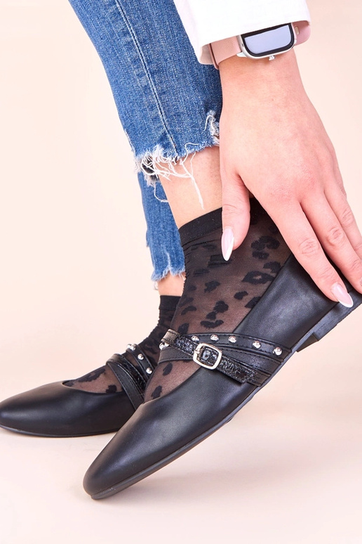 Ballerine nere con nastri decorativi...