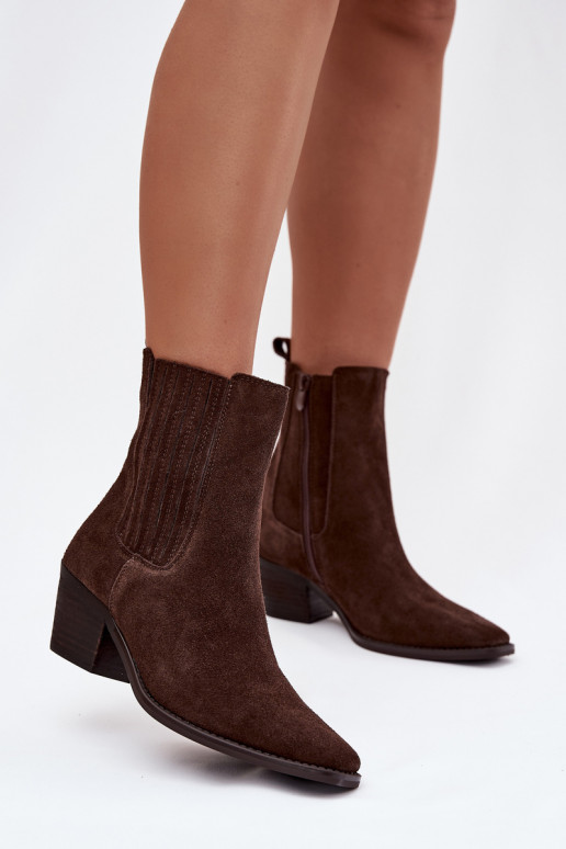 Stivaletti in camoscio con imbottitura interna color marrone "Arelia"