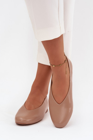 Ballerine da donna in pelle sintetica con tacco largo color sabbia Olyssia