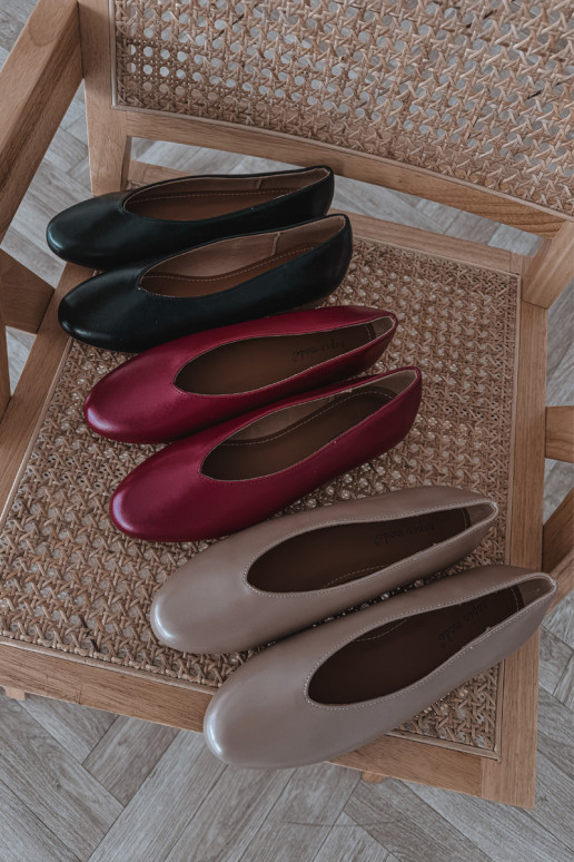 Ballerine da donna in eco-pelle con tacco largo color bordeaux Olyssia