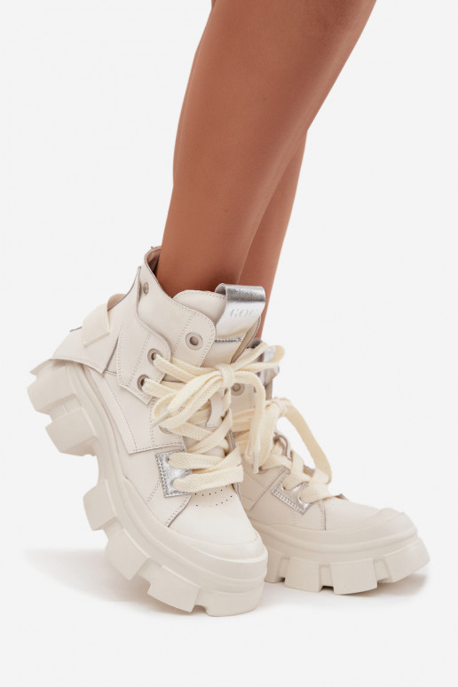 Pelle riscaldamento Stile sportivo Stivali GOE SS2N4055 Colore bianco