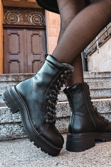 Stivaletti da donna in pelle sintetica neri "Bellora" 2