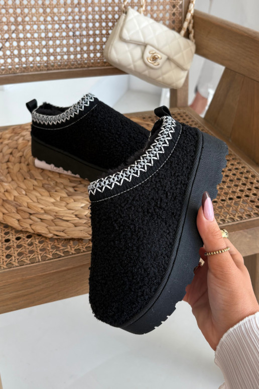 Stivaletti da neve per ragazzi con pelliccia tipo Baranek di colore nero Selathiel