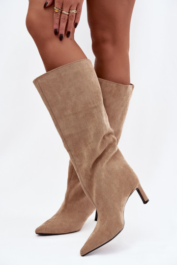 Stivali alti da donna in suede sintetico, modello slip-on con tacchi sottili, colore sabbia Phelin