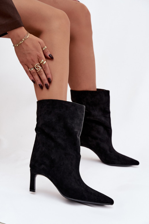 Un modello convincente Stivali da donna con tacchi sottili colore nero Solvienne