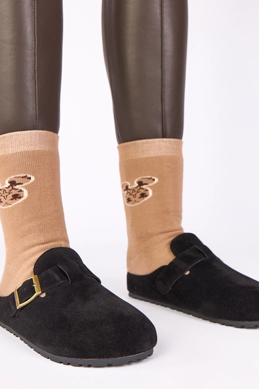 Stivali neri con fibbia decorativa...