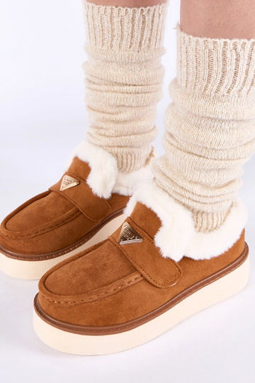 Mocassini marroni caldi con... 2