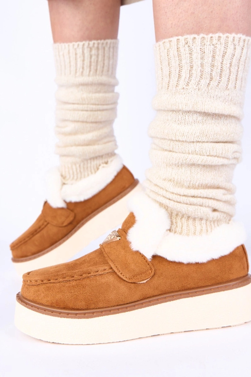Mocassini marroni caldi con pelliccia...