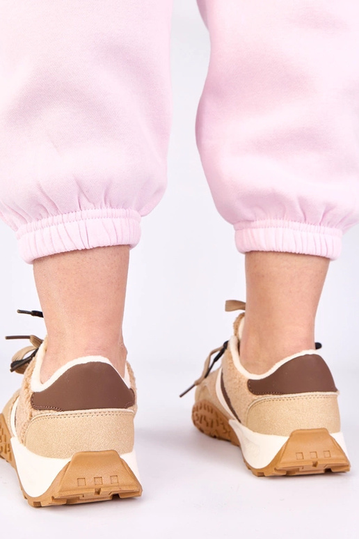 Sneakers color sabbia calde con...