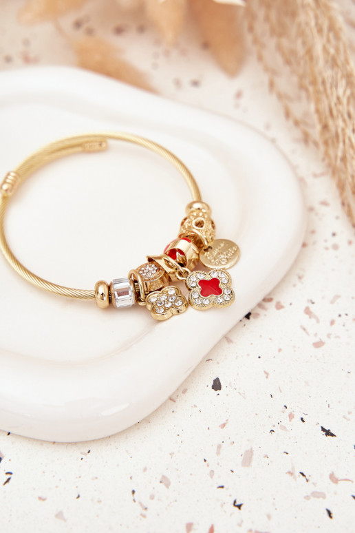 Un braccialetto z ZaAieszkami Charms colore dorato