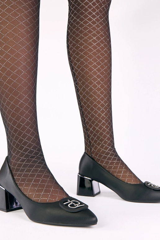 Scarpe da donna nere con tacco...