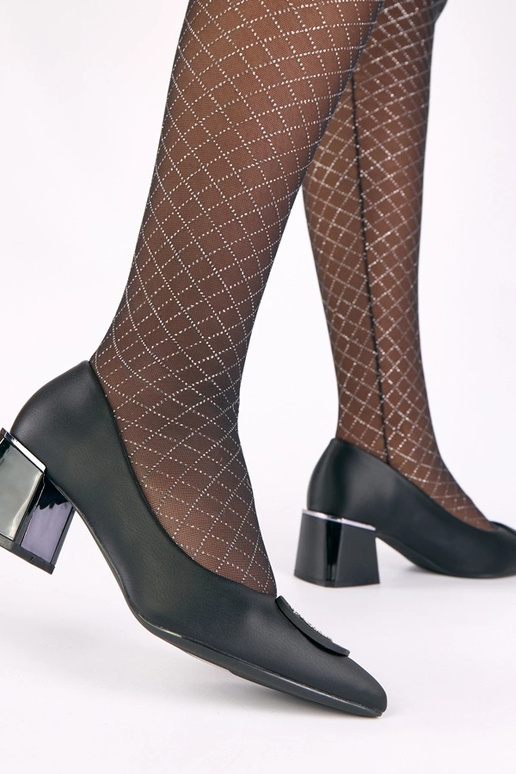 Scarpe da donna nere con tacco...