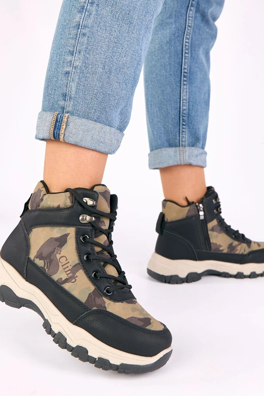 Stivali neri con plateau e motivo...