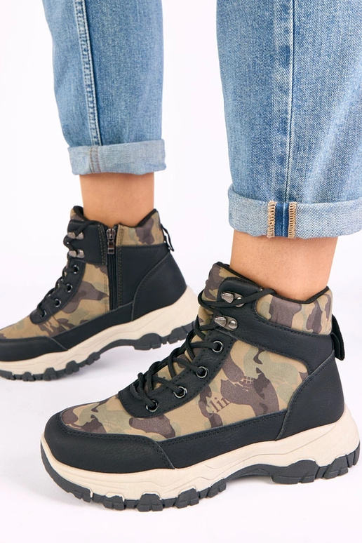 Stivali neri con plateau e motivo...