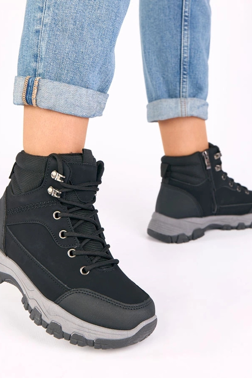 Stivali neri con plateau Briana