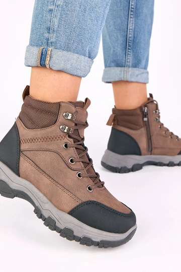 Stivali marroni con plateau... 2