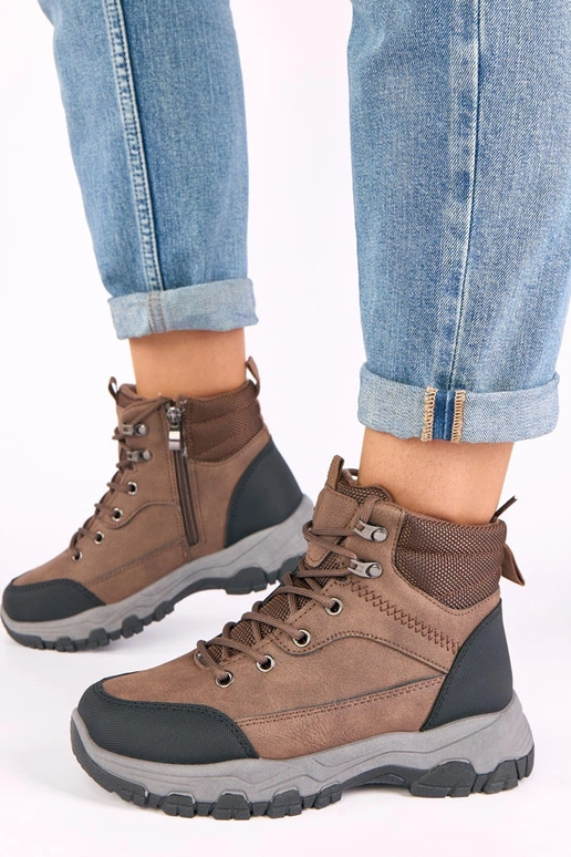 Stivali marroni con plateau Briana